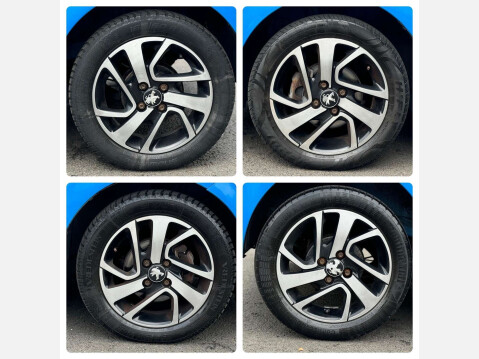 Peugeot 108 1.2 108 Allure 3dr 11