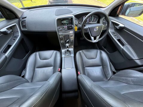 Volvo XC60 2.4 SE Lux Nav D5 AWD 24