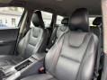 Volvo XC60 2.4 SE Lux Nav D5 AWD 38