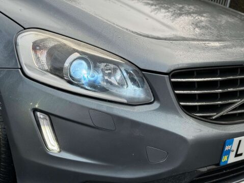 Volvo XC60 2.4 SE Lux Nav D5 AWD 70