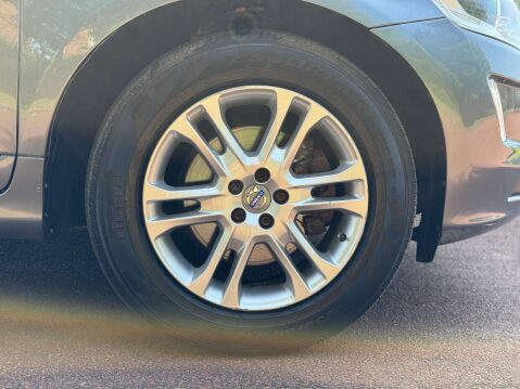 Volvo XC60 2.4 SE Lux Nav D5 AWD 51