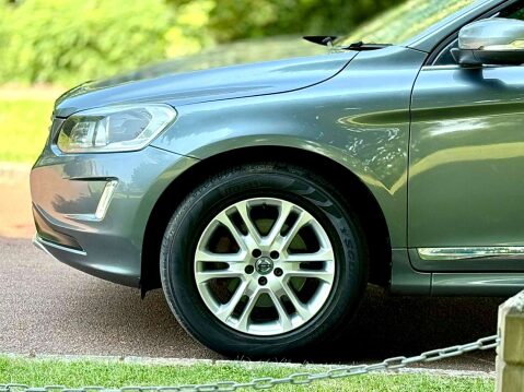 Volvo XC60 2.4 SE Lux Nav D5 AWD 52