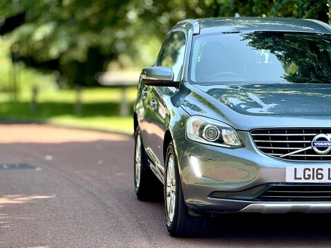 Volvo XC60 2.4 SE Lux Nav D5 AWD 7