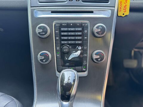 Volvo XC60 2.4 SE Lux Nav D5 AWD 27