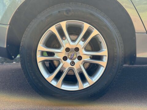 Volvo XC60 2.4 SE Lux Nav D5 AWD 50