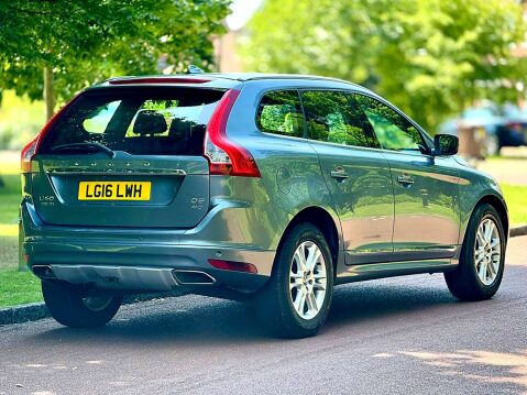 Volvo XC60 2.4 SE Lux Nav D5 AWD 22