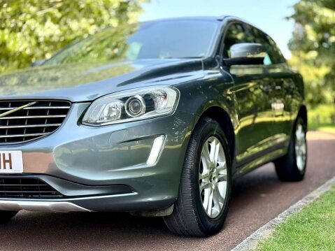 Volvo XC60 2.4 SE Lux Nav D5 AWD 13