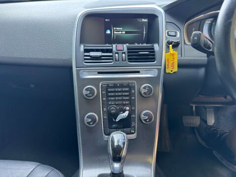 Volvo XC60 2.4 SE Lux Nav D5 AWD 26
