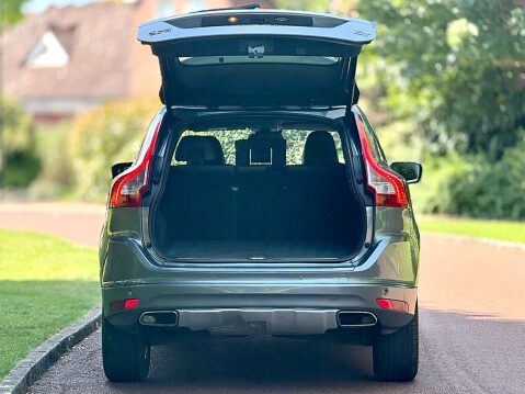 Volvo XC60 2.4 SE Lux Nav D5 AWD 62