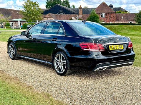 Mercedes-Benz E Class 2.1 E220 CDI AMG Sport 8