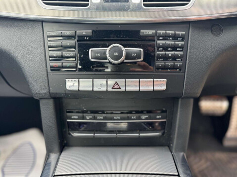 Mercedes-Benz E Class 2.1 E220 CDI AMG Sport 12