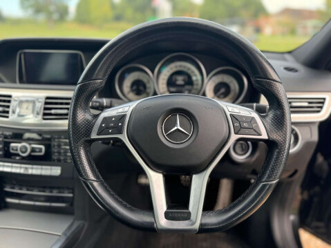 Mercedes-Benz E Class 2.1 E220 CDI AMG Sport 16