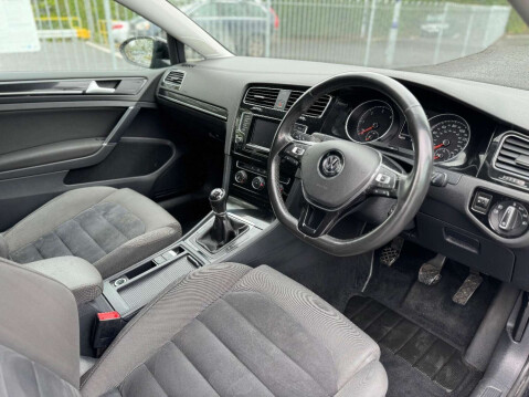 Volkswagen Golf 2.0 TDI BlueMotion Tech GT 21