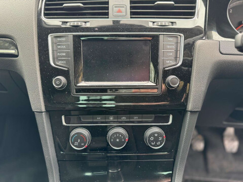Volkswagen Golf 2.0 TDI BlueMotion Tech GT 28