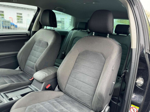 Volkswagen Golf 2.0 TDI BlueMotion Tech GT 33