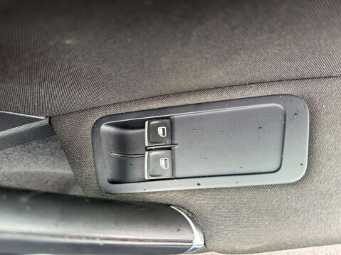 Volkswagen Golf 2.0 TDI BlueMotion Tech GT 42