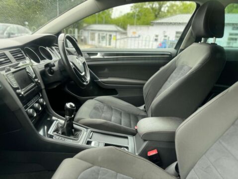 Volkswagen Golf 2.0 TDI BlueMotion Tech GT 5