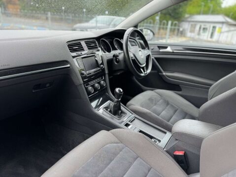 Volkswagen Golf 2.0 TDI BlueMotion Tech GT 26