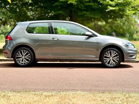 Volkswagen Golf SE TSI BLUEMOTION TECHNOLOGY 17