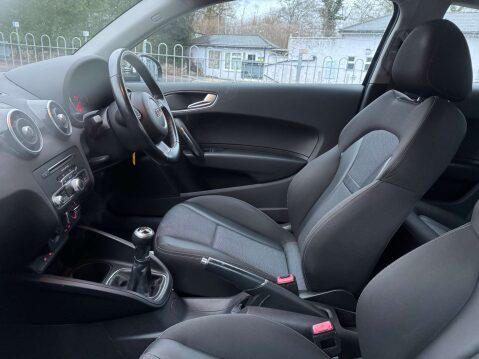 Audi A1 TFSI SPORT 40