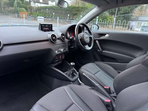 Audi A1 TFSI SPORT 26