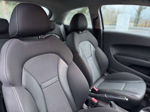Audi A1 TFSI SPORT 33
