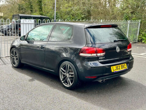 Volkswagen Golf 2.0 TDI GT 4