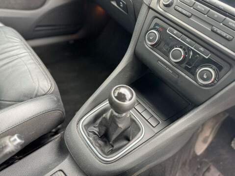 Volkswagen Golf 2.0 TDI GT 16