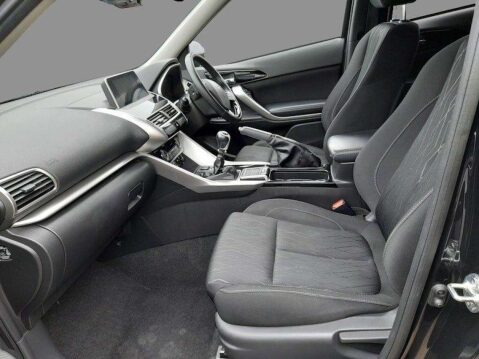 Mitsubishi Eclipse Cross 1.5 T 3 7