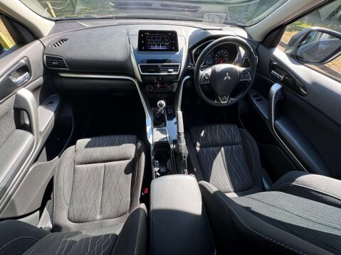 Mitsubishi Eclipse Cross 1.5 T 3 23
