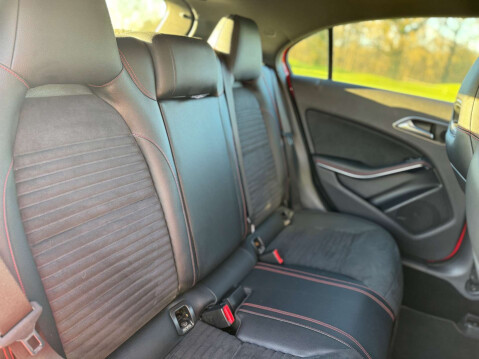 Mercedes-Benz A Class 2.0 A250 BlueEfficiency AMG Sport Auto 5dr 38