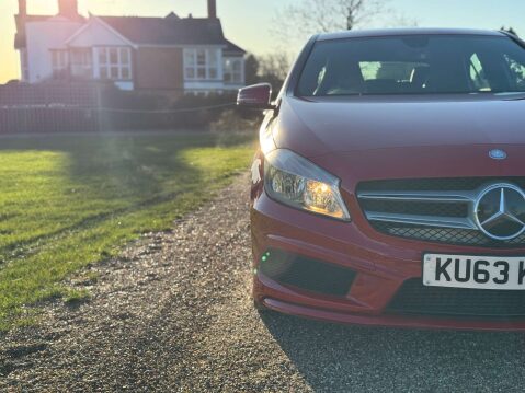 Mercedes-Benz A Class 2.0 A250 BlueEfficiency AMG Sport Auto 5dr 62