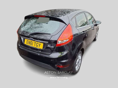 Ford Fiesta 1.3 Zetec 4