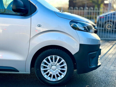 Toyota Proace 1.6 Proace Icon 31