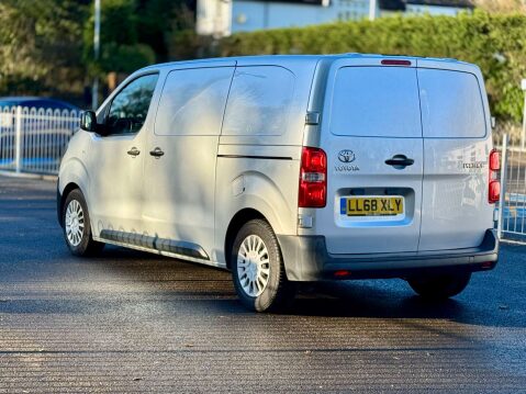 Toyota Proace 1.6 Proace Icon 9