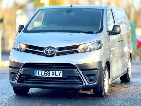 Toyota Proace 1.6 Proace Icon 17