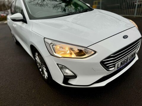 Ford Focus 1.5 T EcoBoost Titanium X 38