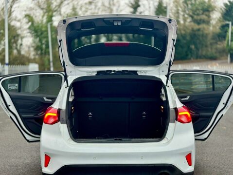 Ford Focus 1.5 T EcoBoost Titanium X 45