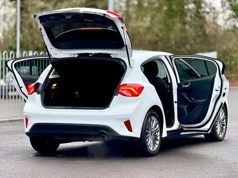 Ford Focus 1.5 T EcoBoost Titanium X 67