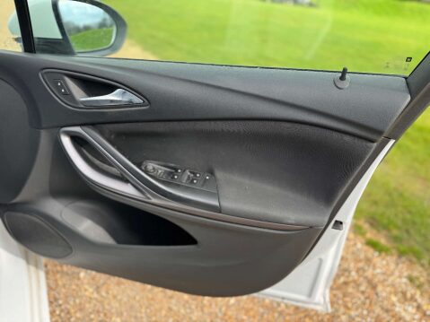 Vauxhall Astra 1.4 Astra Design 5dr 17