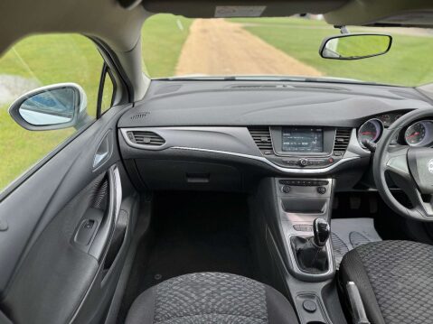 Vauxhall Astra 1.4 Astra Design 5dr 25