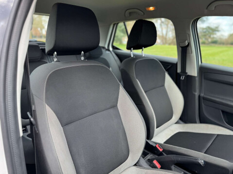 Skoda Fabia 1.0 Fabia Colour Edition MPI 5dr 28