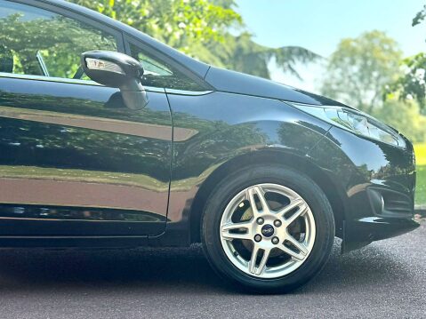 Ford Fiesta 1.0 Fiesta Zetec 5dr 10