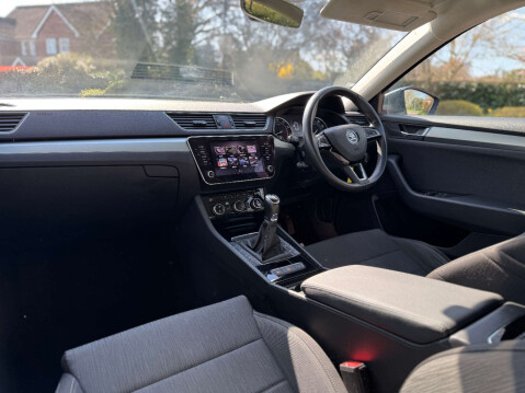 Skoda Superb 1.5 Superb SE TSI 5dr 21