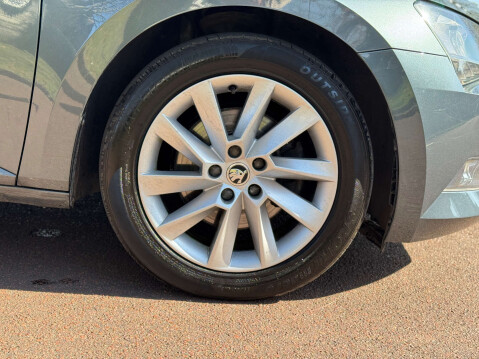 Skoda Superb 1.5 Superb SE TSI 5dr 38