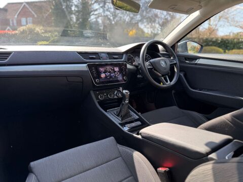 Skoda Superb 1.5 Superb SE TSI 5dr 21