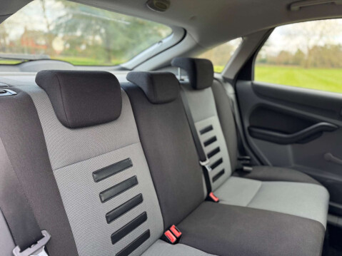 Ford Focus 1.8 Focus Zetec 125 5dr 32