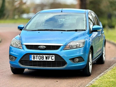 Ford Focus 1.8 Focus Zetec 125 5dr 9