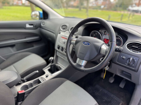 Ford Focus 1.8 Focus Zetec 125 5dr 22