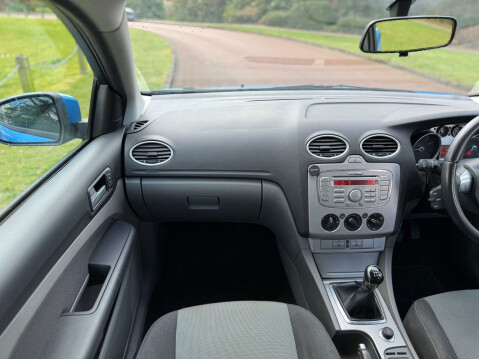 Ford Focus 1.8 Focus Zetec 125 5dr 25